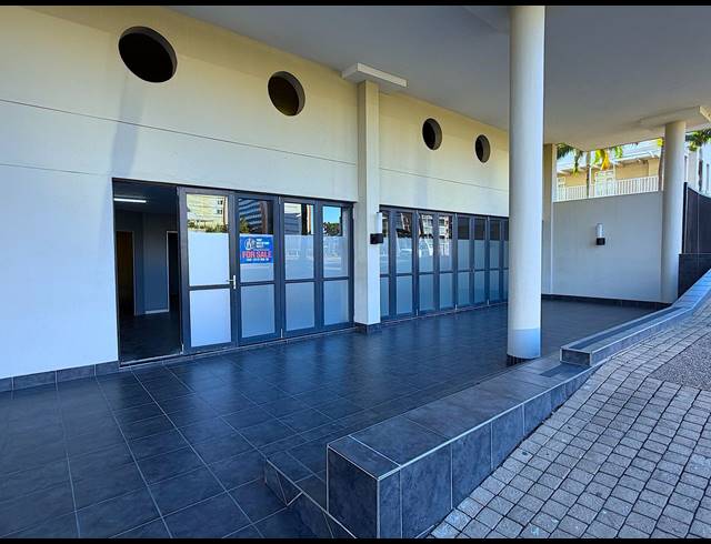 95M² OFFICE TO LET IN POINT WATERFRONT
